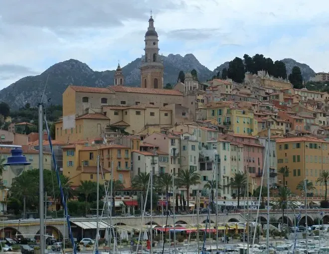 ""'"""""Charming""""'""